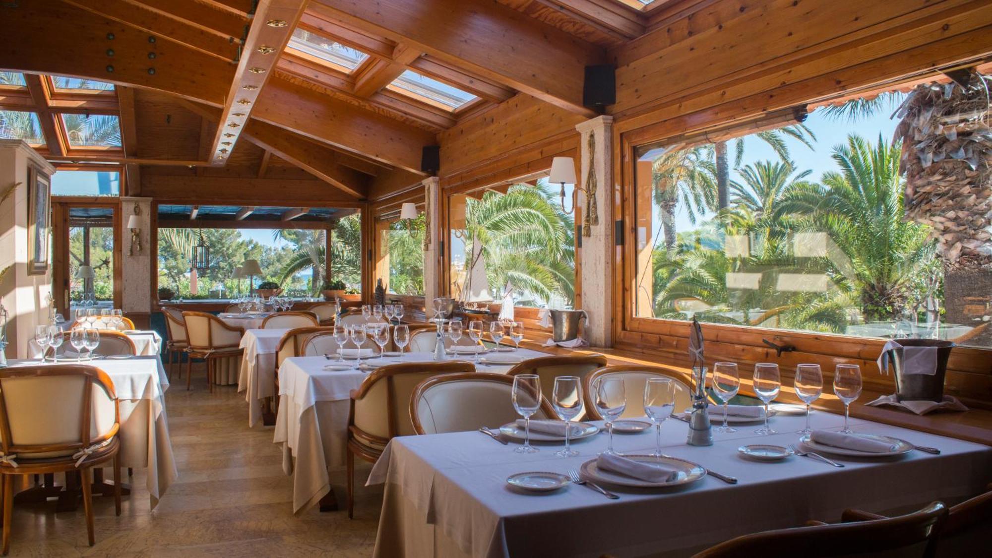 Vilanova i la Geltrú Hotel Restaurant Ceferino מראה חיצוני תמונה
